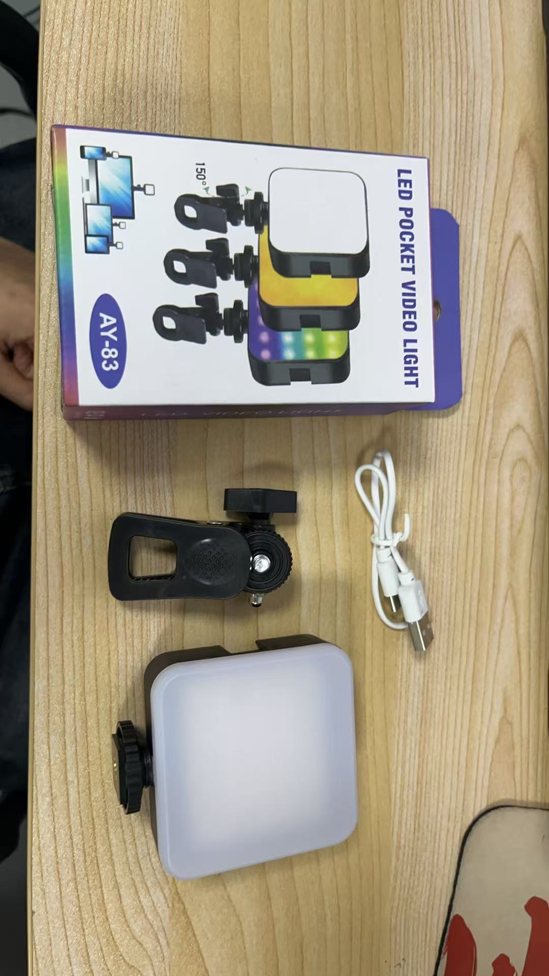Lampa kieszonkowa RGB do fotog – Outdoor Lighting Video recenzja i cena